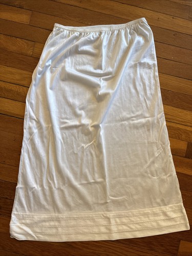 Vintage Mel Lin White Half Slip M in Silky 100% Nylon Lingerie USA