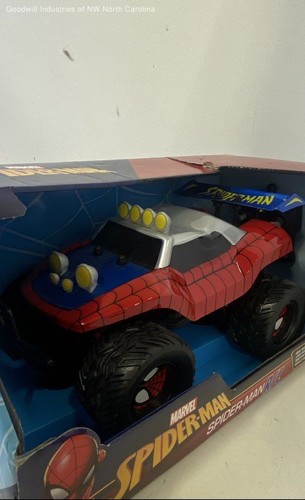 Marvel 1:14 Spider-Man Buggy RC Radio Control Car - Picture 5 of 6