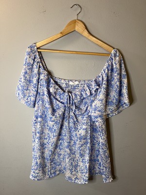 Lush Women s Blue Floral Blouse Size 2X Short Sleeve Scoop Neck  Top