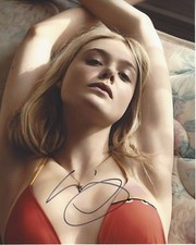 ACTRESS ELLE FANNING SIGNED 8x10 PHOTO w/COA MALEFICENT 2 TEEN SPIRIT LEAP