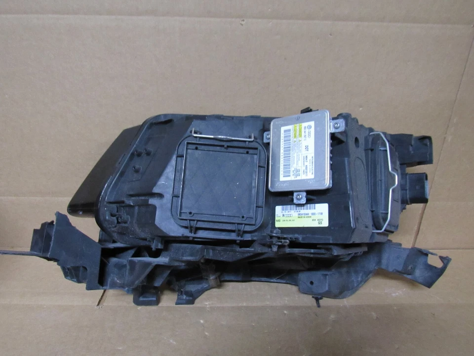 09 10 11 2012 Audi Q5 Quattro RH Right Passenger Side HID Xenon Headlight OEM - Image 4 of 4