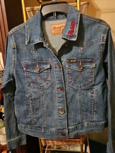 Wrangler Retro Women's Medium Button Up Ole Miss Rebels Denim Jacket NWT