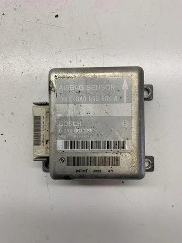AUDI A4 8D2, B5 Airbag-Steuergerät 0285001086 8A0959655A 1.80 Petrol 23943514