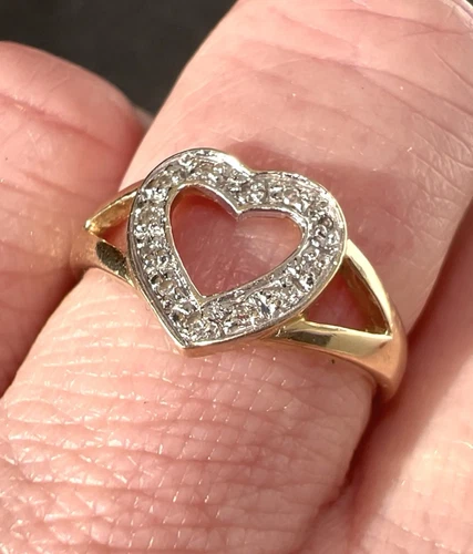 Diamond Ring 9ct Gold Size O 1/2 Heart Shape Hallmark 375 9K 2g - Picture 11 of 24