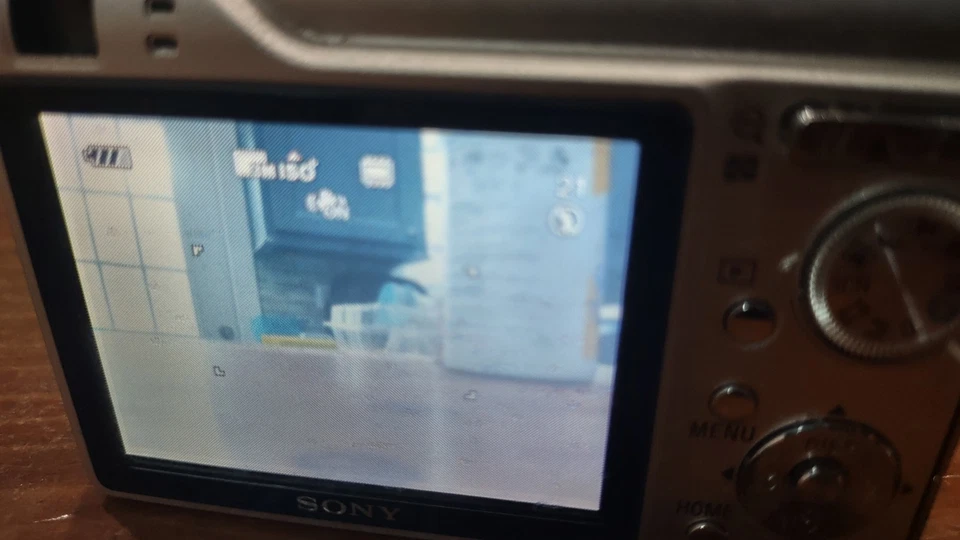 Sony CyberShot DSC-W200-SILVER-12.1 MP-Digital Camera-Battery, Charger-Tested  - Image 4 of 4