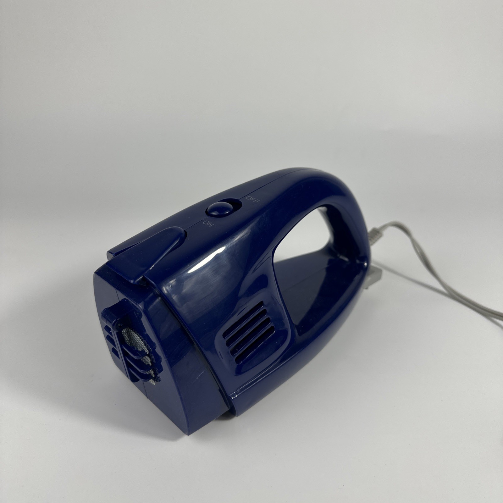 Carlton 12V Corded Car Vacuum Cleaner image 2