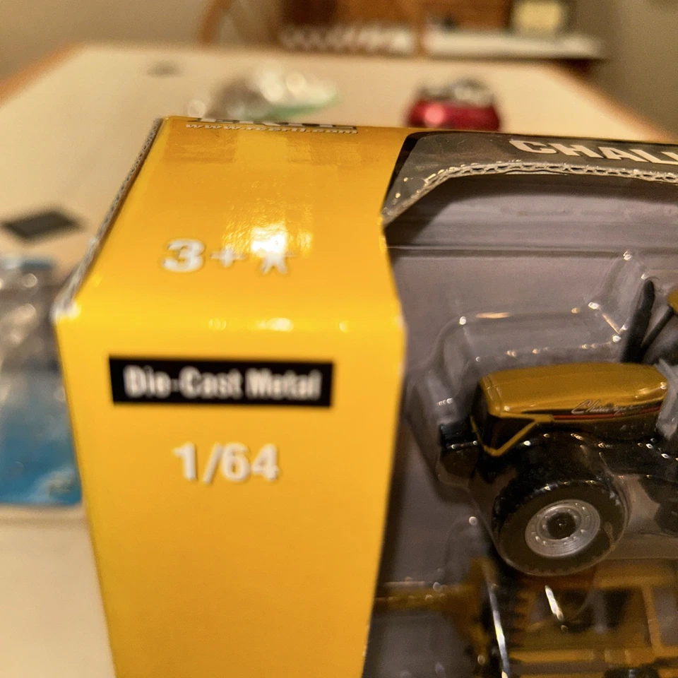 Juego de 3 piezas tractor Ertl Challenger MT665 1/64 Foto 3 de 4