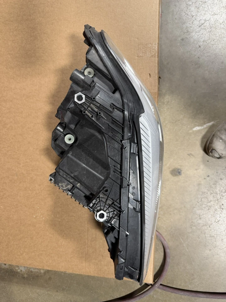 Faro izquierdo BMW 530i 2017-2020 OEM conjunto de ajuste de nivel automático Foto 3 de 4