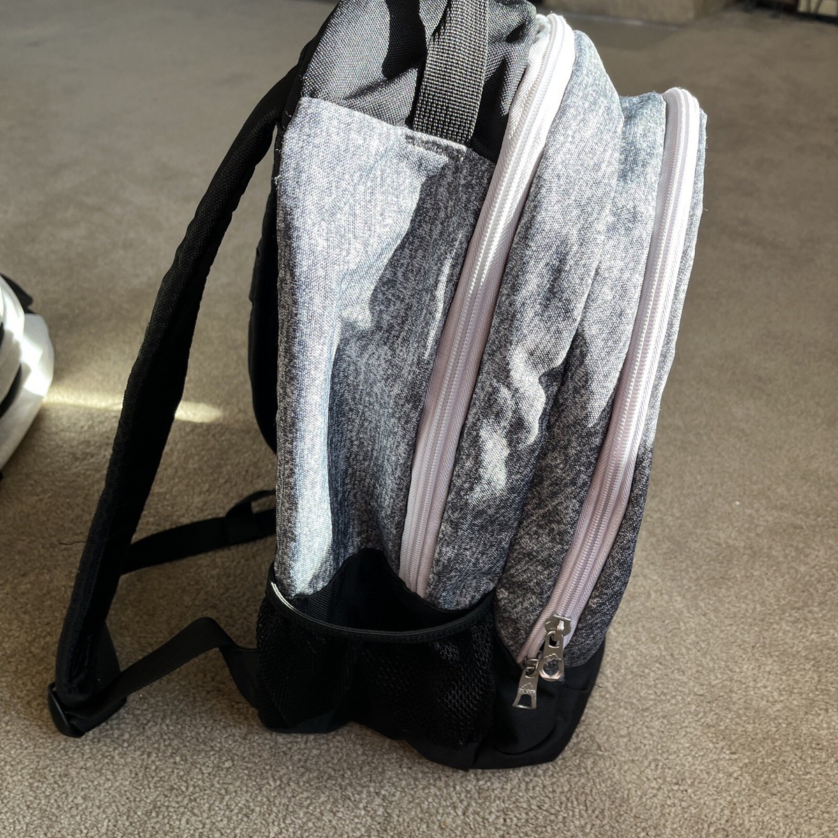 adidas Journal Backpack, Jersey Onix/Black/Purple Tint Adidas Journal Backpack Work School Travel Sport Jersey Onix  main image 2