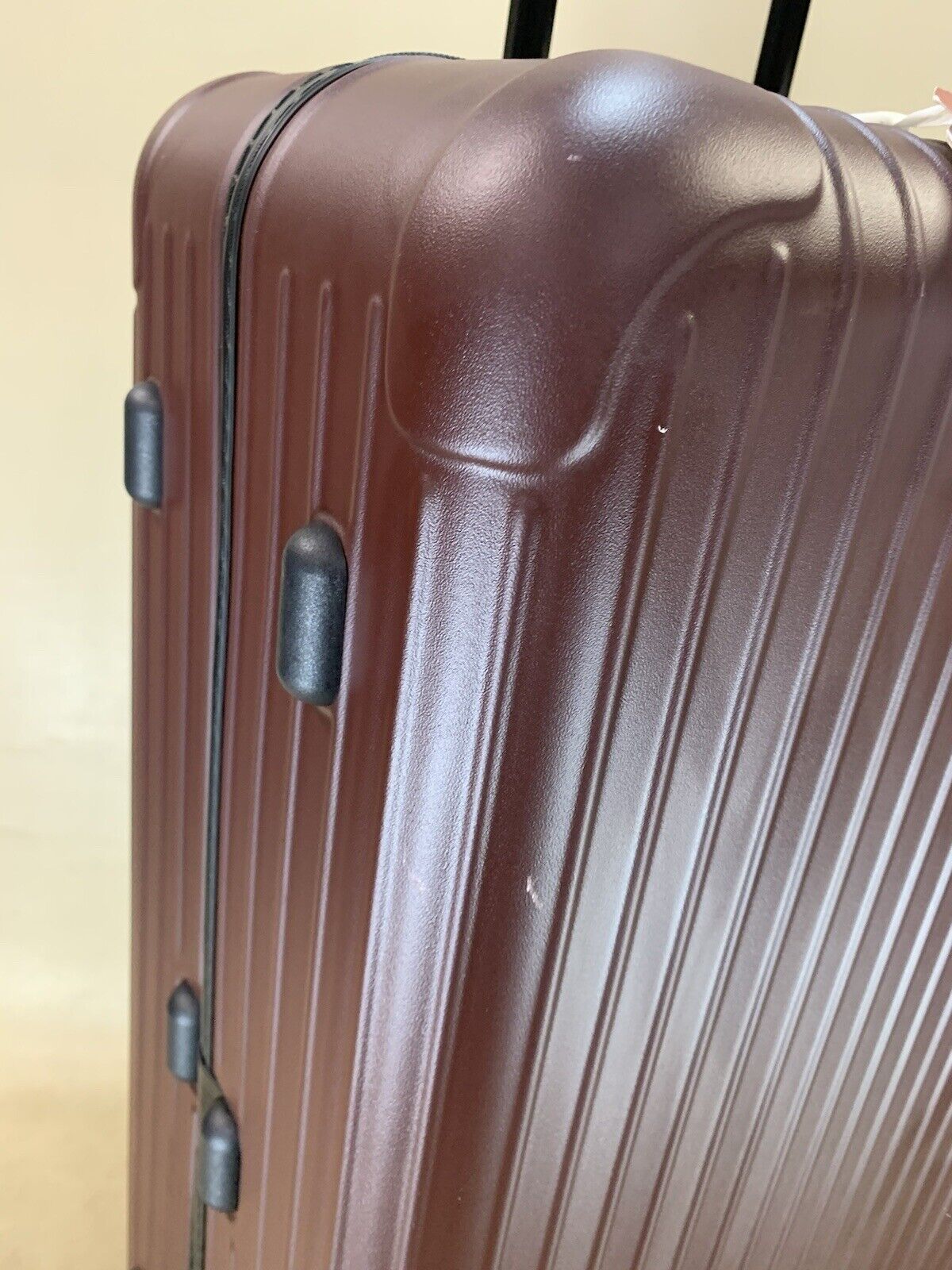 RIMOWA Salsa E-tag 87L limited Carmona Red 30” Multiwheel Suitcase 81173145  Rare