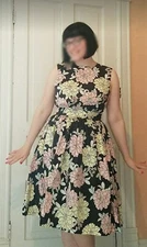 Hearts and Found Clarence dress in light floral print GUC size XL