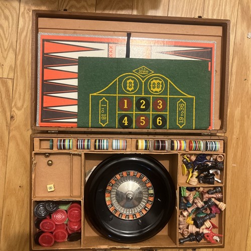Vintage 1940s E.S. Lowe Portable Game Set Bakelite Roulette Chess Checkers Horse