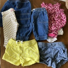 Baby Items for Newborn to 3 months Lot  7 pieces  EUC