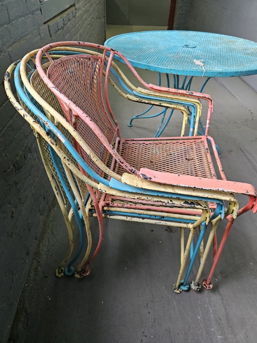 Vintage MID CENTURY Wrought Iron Outdoor Patio Furniture