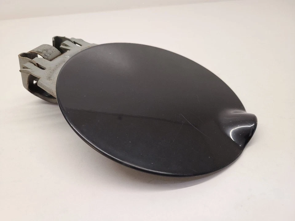 2002-2004 DODGE RAM 1500 Pickup Fuel Filler Door Black 55275538AC     Foto 2 de 4