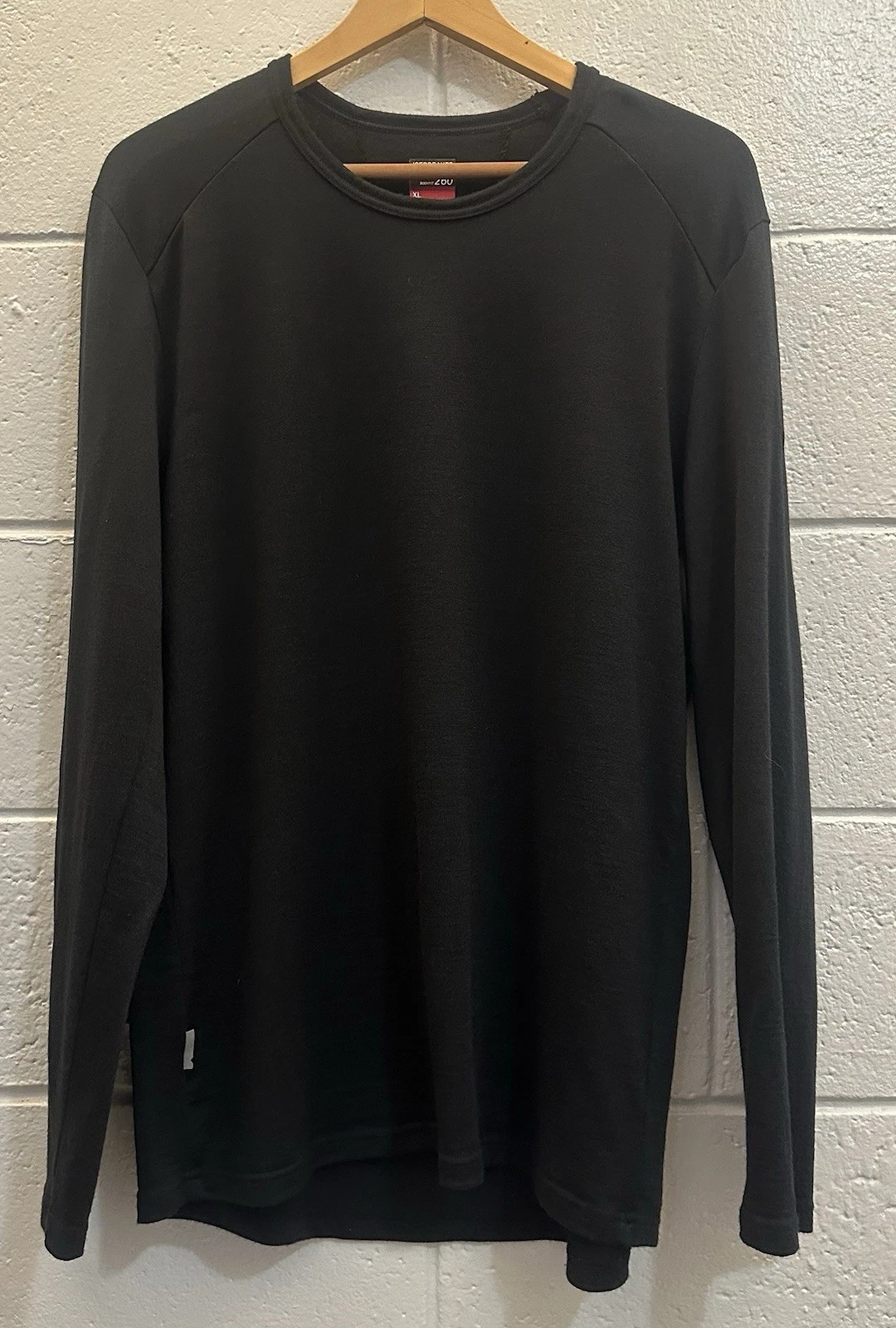 Icebreaker Merino 260 Tech Men's XL Mid Long Sleeve Crewe Thermal Top Black EUC