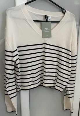 Ladies H&M Divided Size Small White Black Striped Jumper V Neckline New with Tag - Image 1 of 4