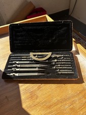 Ensemble d'instruments de dessin Riefler, matériel d’architecte