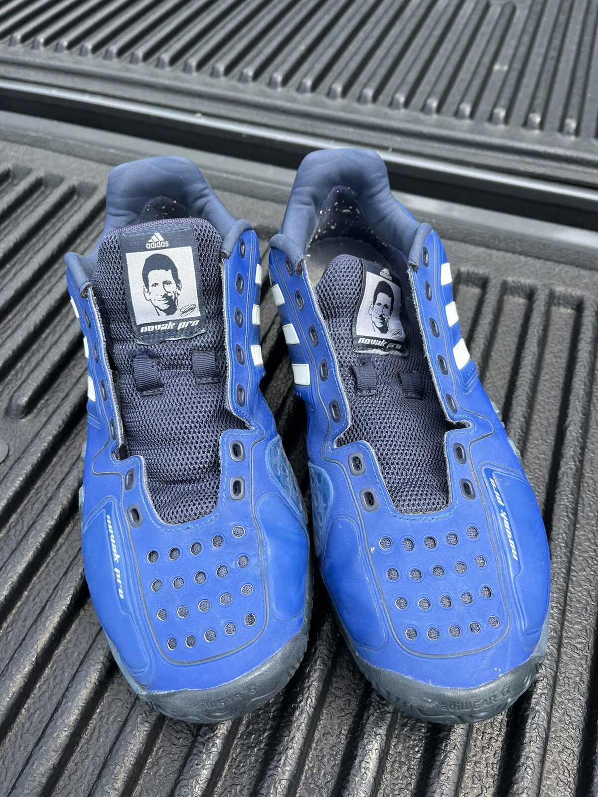 Men&rsquo;s Size 9 Blue