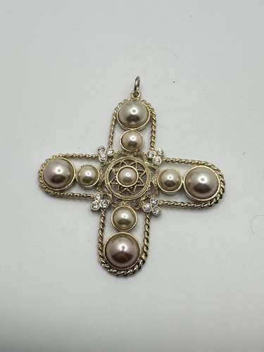VTG Maltese Cross Gold Tone Faux Pearl Large Pendant Rhinestone Estate Unsigned - Picture 9 of 14