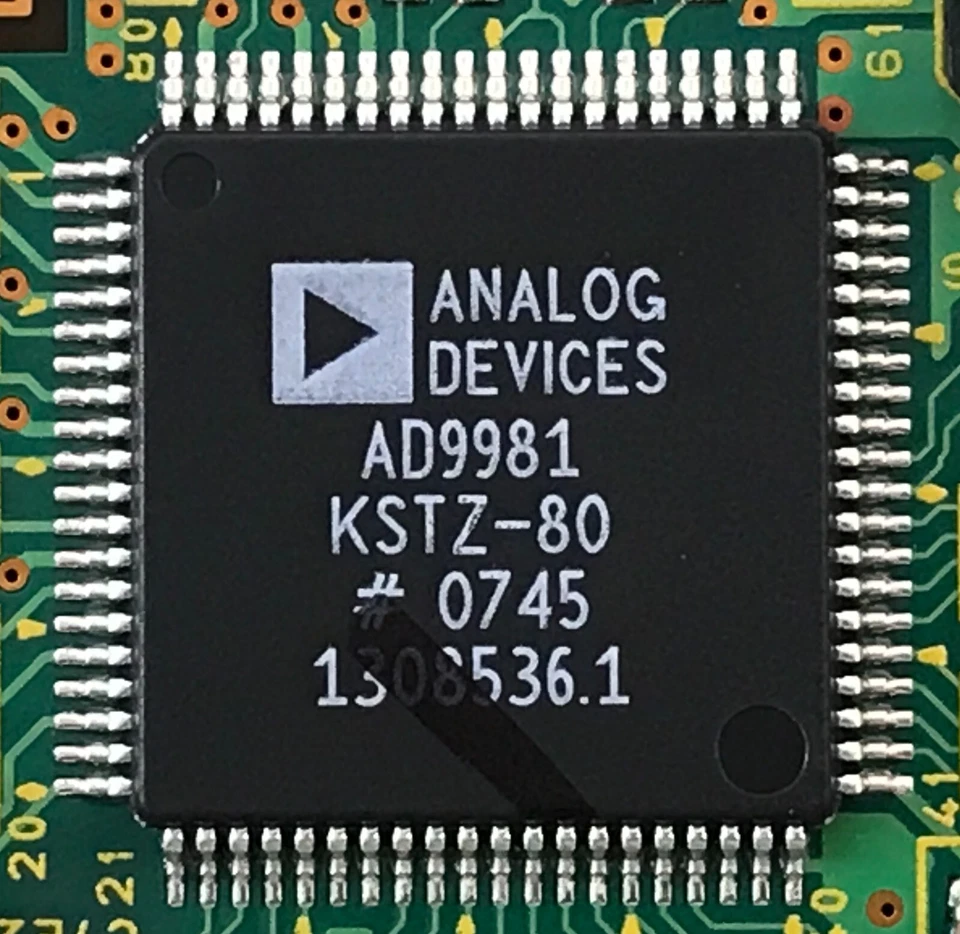 921C549004, 211A93201, SC1566I5M-2.5TR, TDA8932BTW, NT5DS32M16BS-5T, LT-46144 Foto 3 de 4