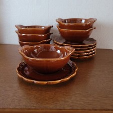 6x Suppentassen Suppenschalen mit Unterteller Keramik Braun mit Blumenmuster
