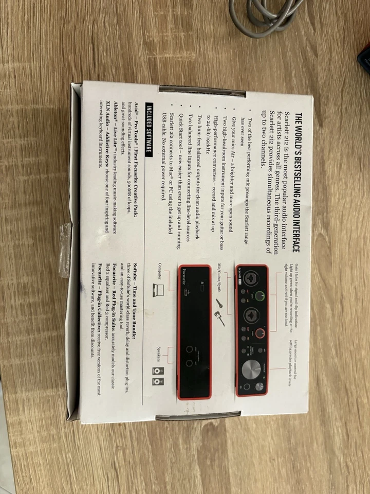 Focusrite 2i2 Scarlett 3a Generazione Interfaccia Audio USB - Rosso - Immagine 3 di 4