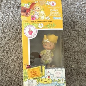Kenner Strawberry Shortcake Butter Cookie Doll w/ Jelly Bear, Vintage 1980