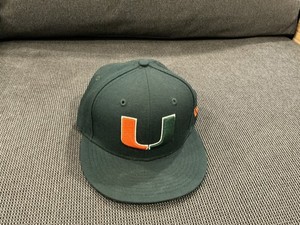 New Era 59FIFTY Miami Hurricanes Green Fitted Hat Giant UM VNT 7 1/4