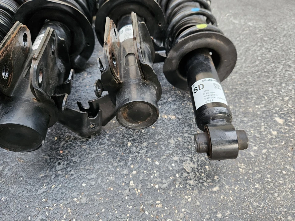 2024 丰田 GR86 原始设备制造商 Sachs 前减震器 全部 4 件,性能套件 二手 — 第 2/4 张图片