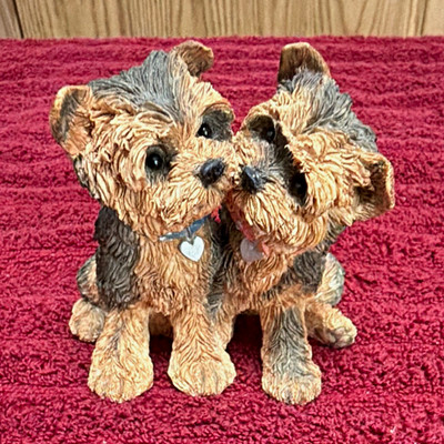 Lenox Yorkie Sweethearts Yorkshire Terrier Dog Figurine Resin.