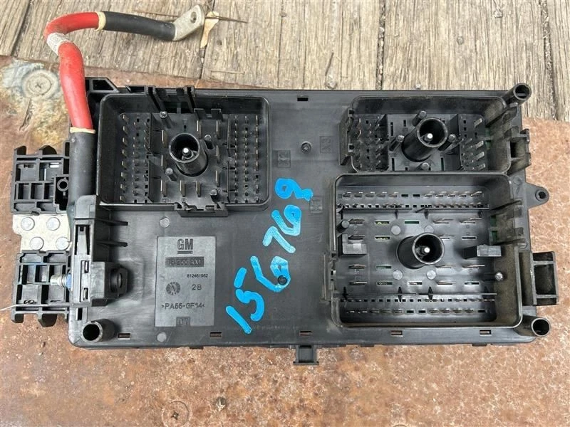 Motor híbrido caja de fusibles compatible con 14-16 LACROSSE 602228 Foto 4 de 4