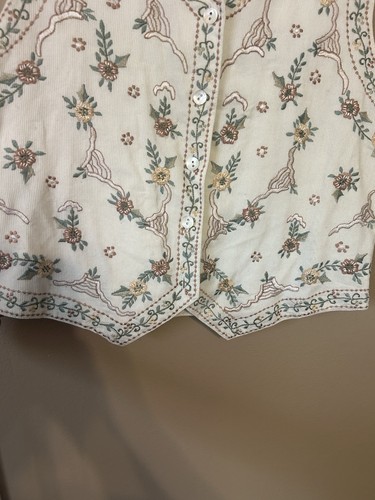 Vintage Womens Van Heusen Embroidered Button VEST Cottage Core Prairie 90’s M - Picture 5 of 11