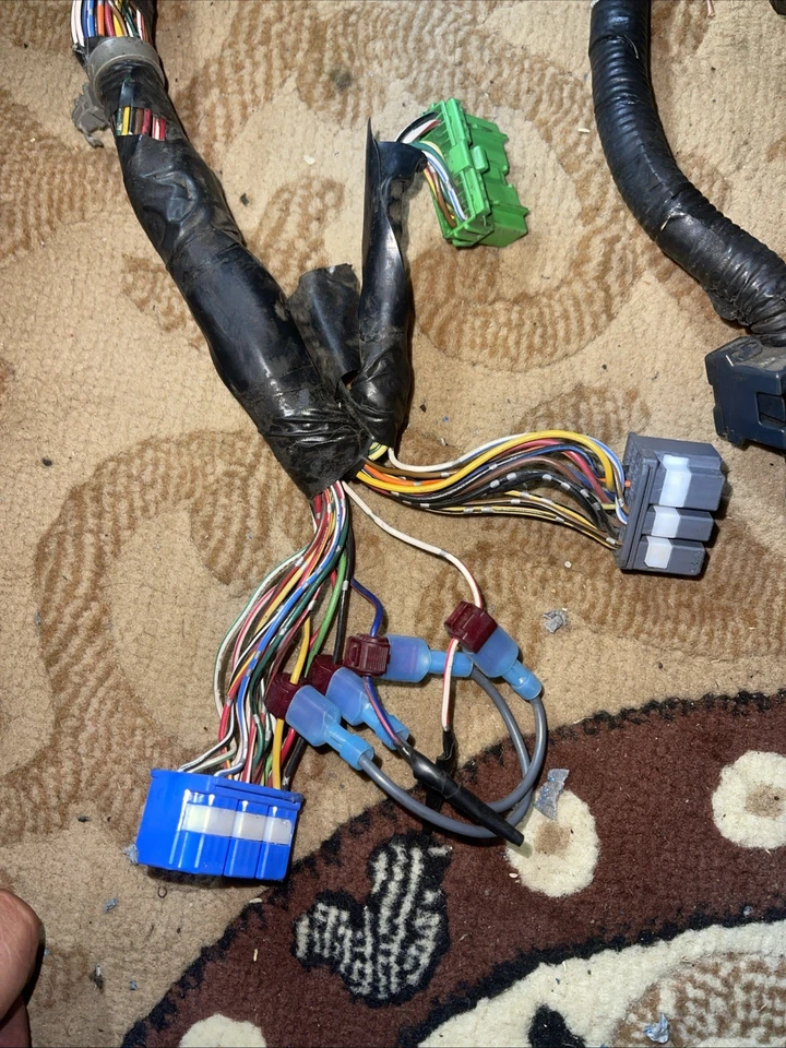 Vtec OBD2B Honda Civic Ex 99-00 manual Trans Engine Wiring Harness D16Y8 - Image 3 of 4