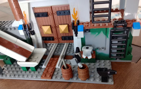 LEGO Castle: Dwarves' Mine (7036) with manuals INCOMPLETE