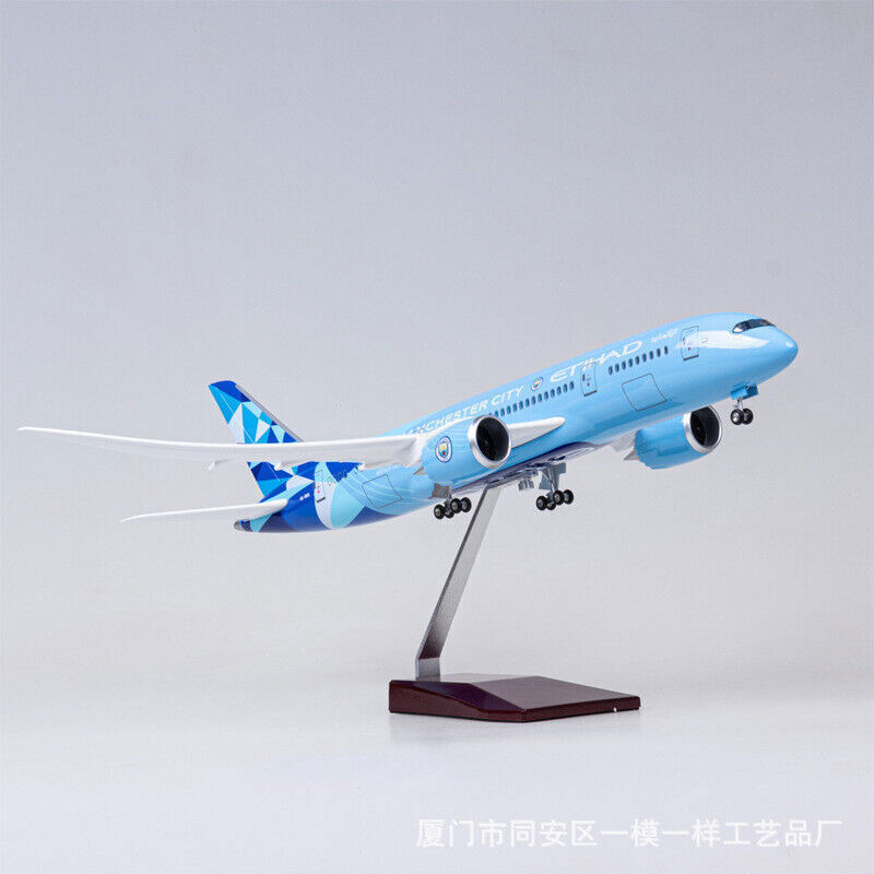 1/130 Boeing 787 Airplane Etihad MANCHESTER CITY with Voice