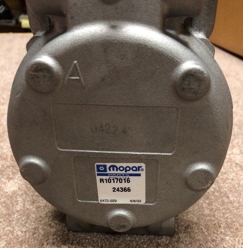 Nuevo compresor de aire acondicionado Mopar genuino R1017016. - Imagen 8 de 11
