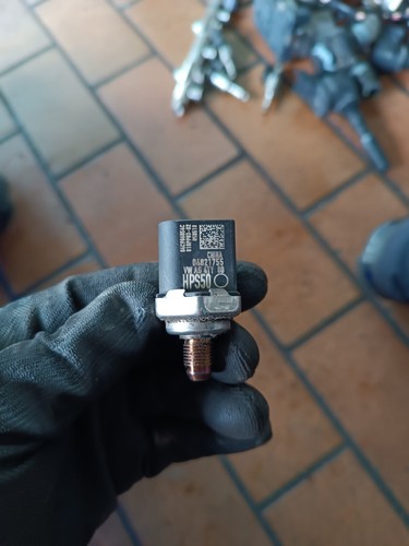 VW Golf 7 VII 5G Sportsvan AM Kraftstoffdrucksensor Drucksensor 04C906054C