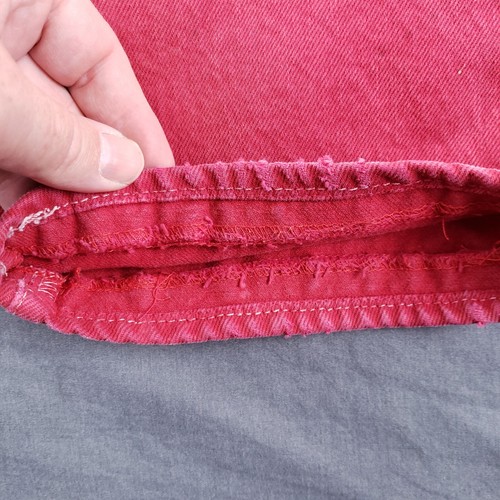 Levis 501 Jeans Herren 34x30 Rot Button Fly Denim American Workwear Distressed - Bild 14 von 16