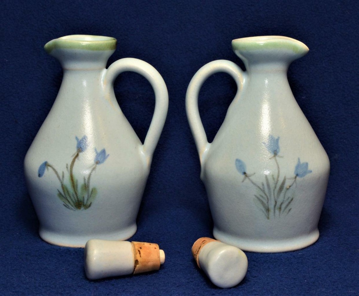 BUCHAN Stoneware Pottery Made Scotland THISTLE Set Vinegar & Oil w