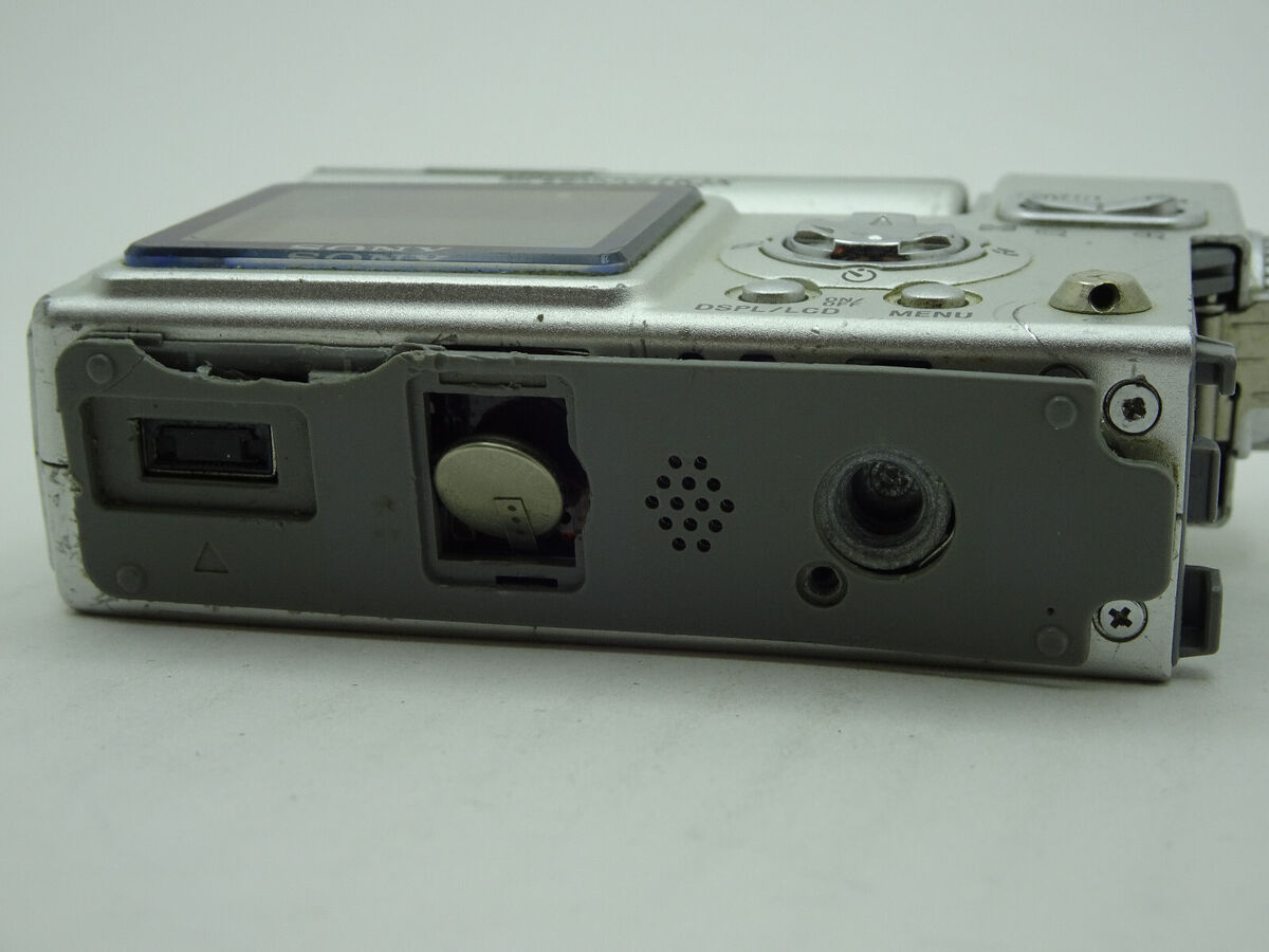 Sony Cyber-shot DSC-F77 4.0MP Compact Digital Camera Silver Sony Cyber-shot DSC-F77 4.0MP Compact Digital Camera Silver