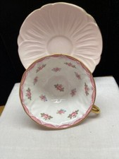 Vintage  Shelley Oelander Scalloped Teacup and Saucer Pink Roses