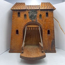 Bar Cognac en Bois Vintage URSS 1960s Château Lumineux Décor