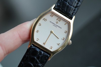 Vacheron Constantin Tonneau Ref. 31150 Breguet Ziffern 32x42mm Gelbgold 750 18kt