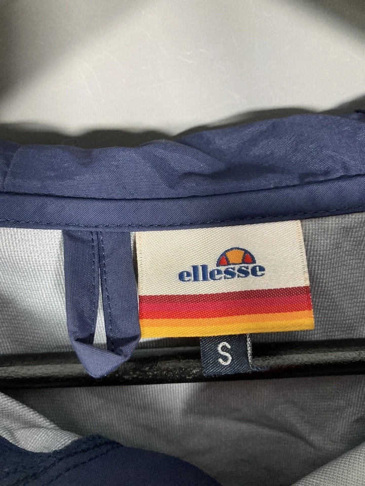 ELLESSE 1/4 ZIP Windbreaker - Size Small - Navy - Great Condition - Mens - Image 2 of 3