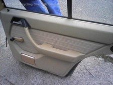 Mercedes W124 KOMBI BJ 1989 T&uuml;r hinten rechts Gr&uuml;n