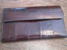 Vtg Soft Genuine Eel Skin Leather BURGUNDY Clutch/Wallet W/SNAP CLOSURE
