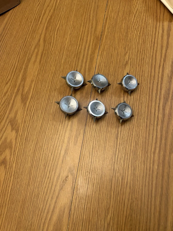 1961 年福特银河 Starliner 后柱星星套装 — 第 2/4 张图片