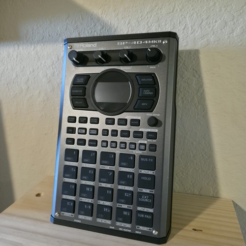 Roland SP-404MKII 