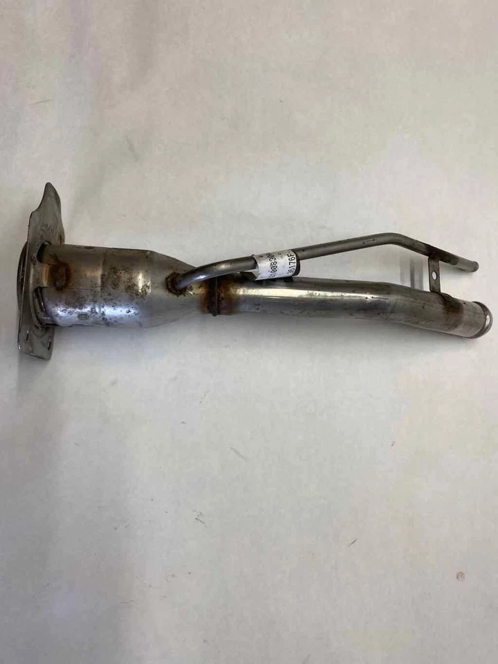 Jeep Grand Cherokee Laredo 2003 vagón de 4,0 L tanque de combustible gasolina tubo de cuello de llenado aire acondicionado; T Foto 3 de 4